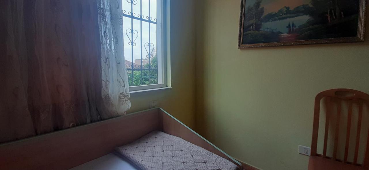 Enki'S Guesthouse Tirana Kültér fotó