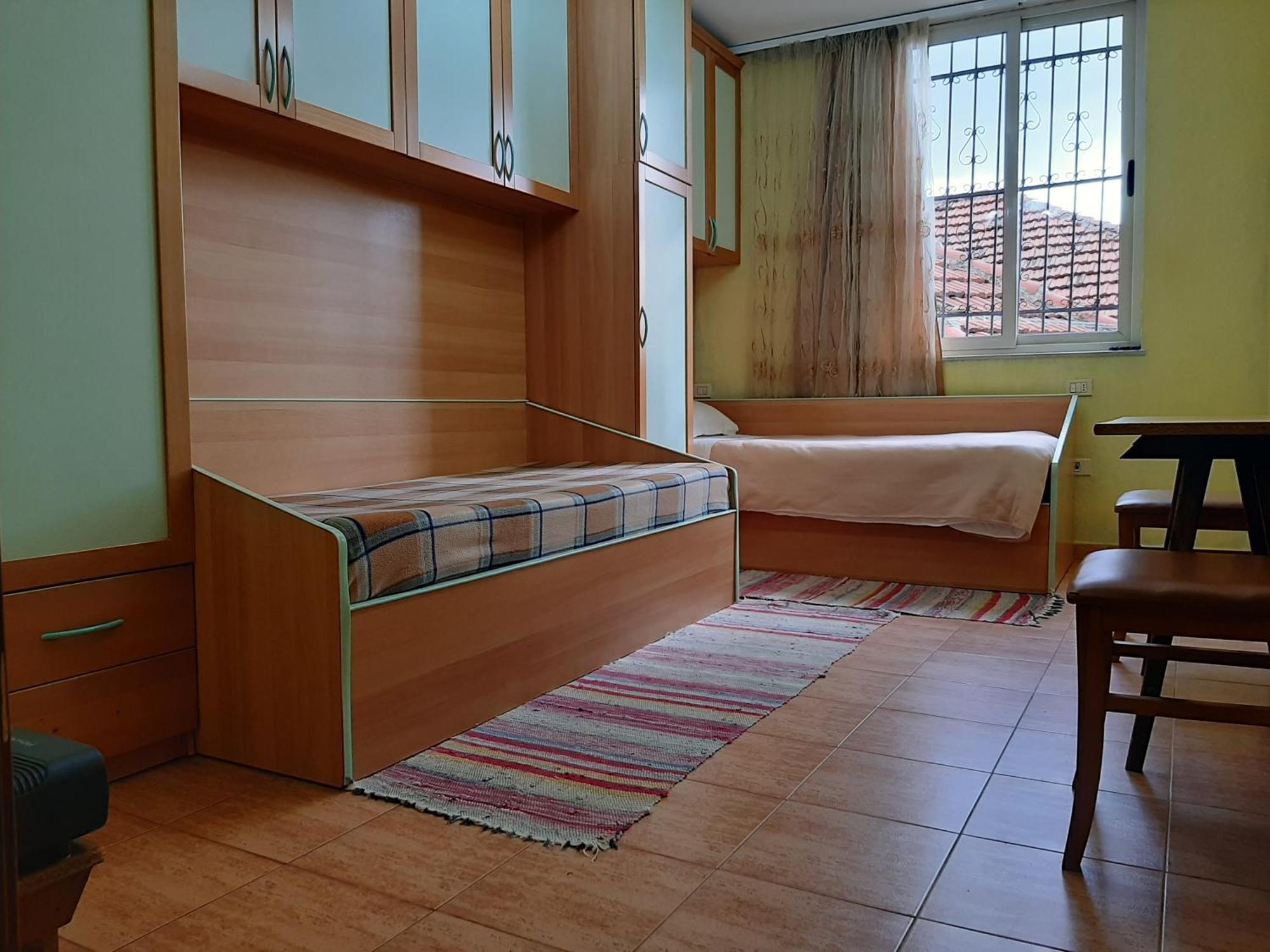 Enki'S Guesthouse Tirana Kültér fotó