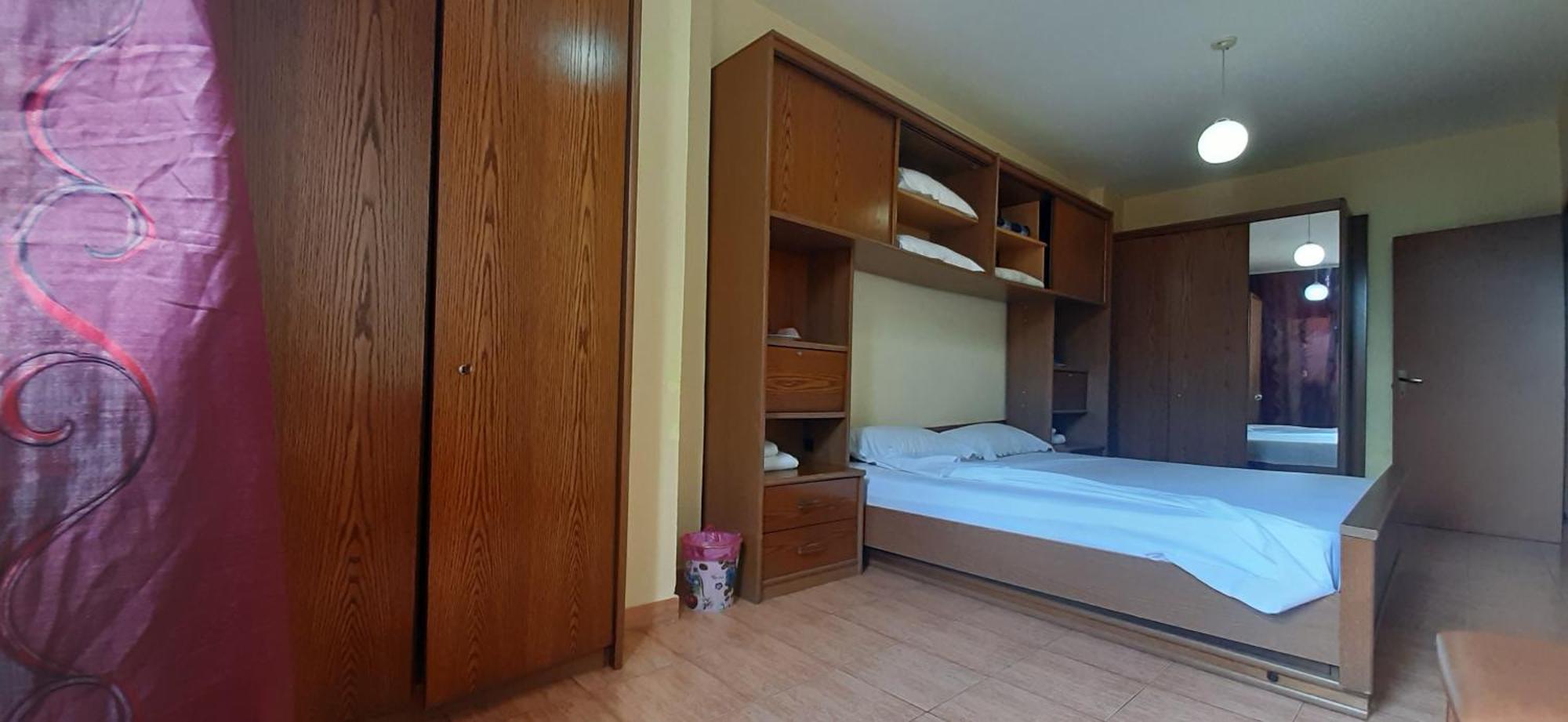 Enki'S Guesthouse Tirana Kültér fotó