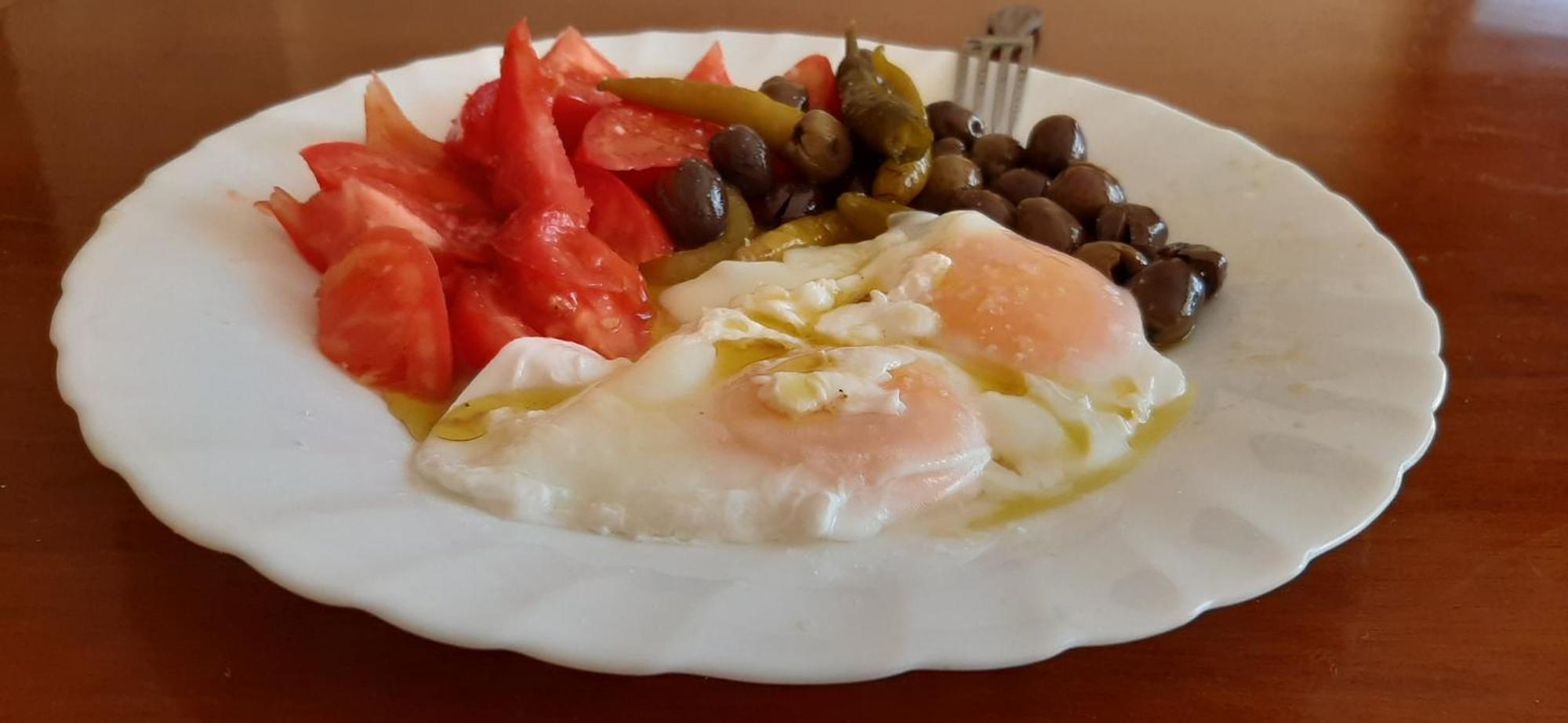 Enki'S Guesthouse Tirana Kültér fotó