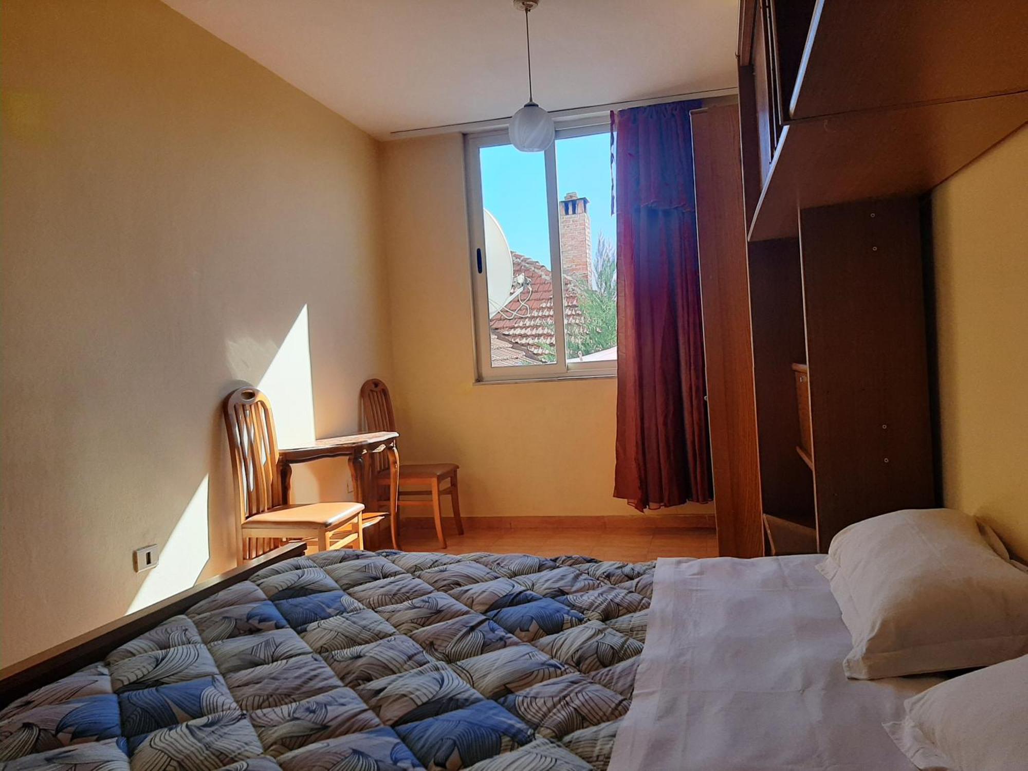 Enki'S Guesthouse Tirana Kültér fotó